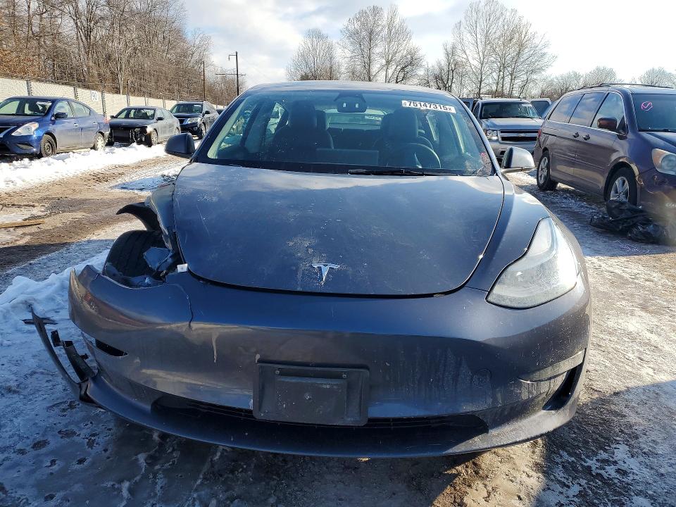 Продажа на аукционе авто 2023 Tesla Model 3, vin: 5YJ3E1EA8PF437388, номер лота: 75147315