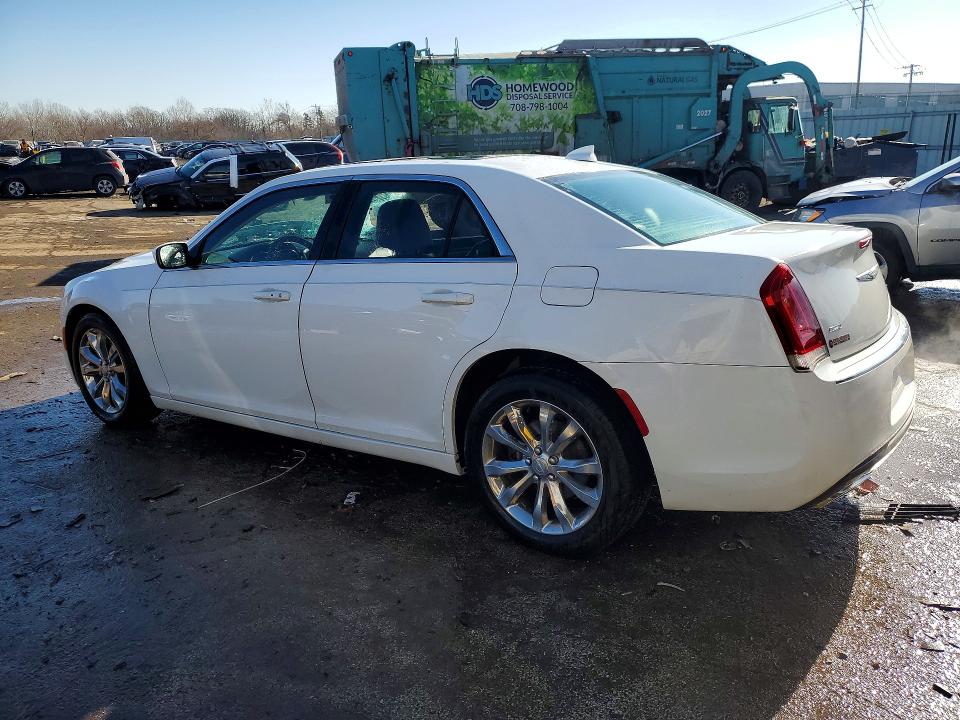 2015 Chrysler 300 მანქანა იყიდება აუქციონზე, vin: 2C3CCARG9FH831001, აუქციონის ნომერი: 76999105