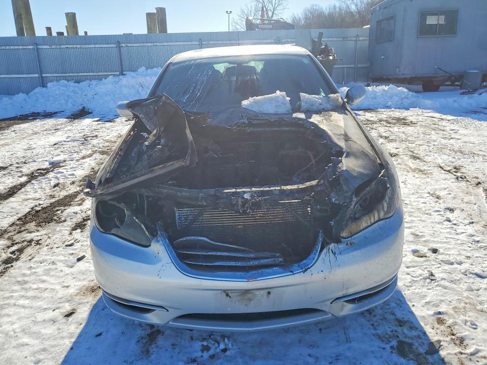Продажа на аукционе авто 2011 Chrysler 200, vin: 1C3BC1FB2BN533007, номер лота: 52293346