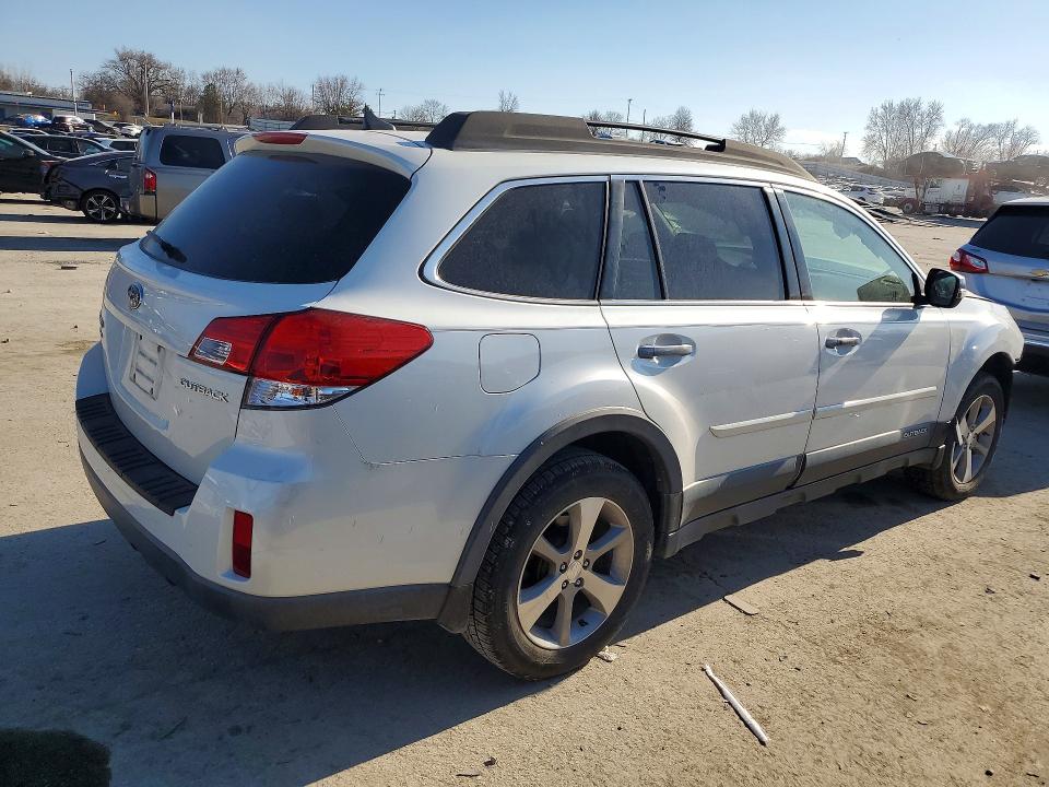 Продаж на аукціоні авто 2014 Subaru Outback, vin: 4S4BRCPC2E3264354, номер лоту: 78816365