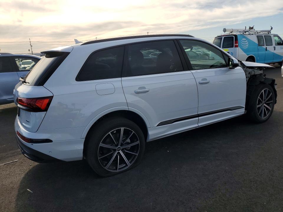 76486015 :رقم المزاد ، WA1VXBF74PD030908 vin ، 2023 Audi Q7 مزاد بيع