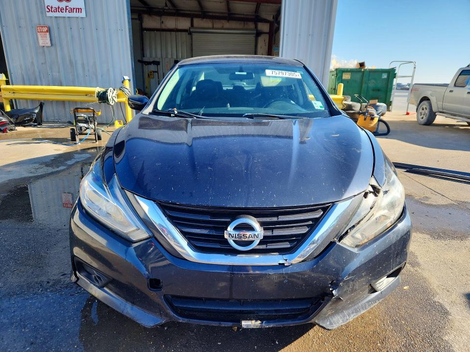 2016 Nissan Altima მანქანა იყიდება აუქციონზე, vin: 1N4AL3AP7GC143986, აუქციონის ნომერი: 75797305