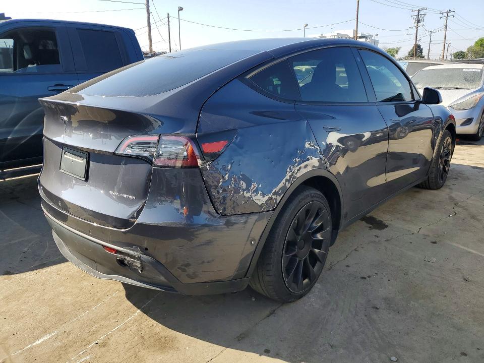 75862935 :رقم المزاد ، 5YJYGDEE4MF080629 vin ، 2021 Tesla Model Y مزاد بيع