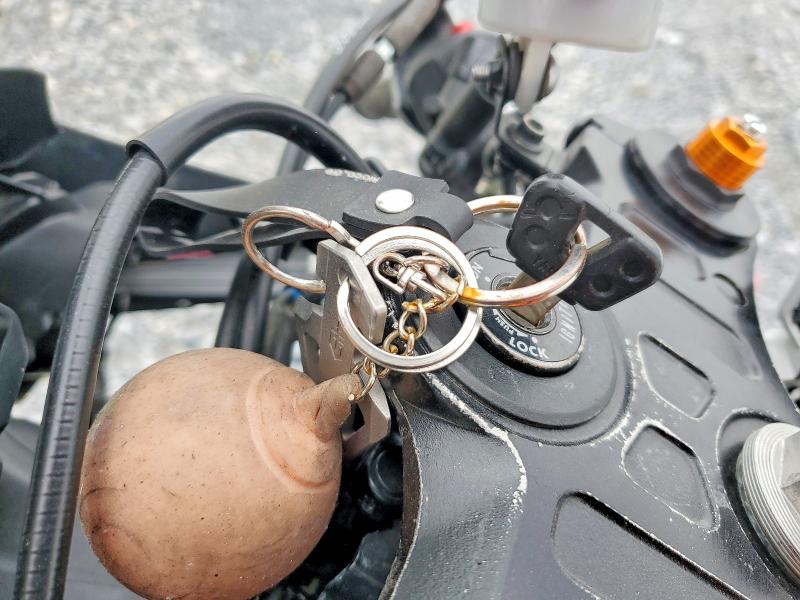 78985275 :رقم المزاد ، JYARM38E5PA006972 vin ، 2023 Yamaha Yzfr7 مزاد بيع