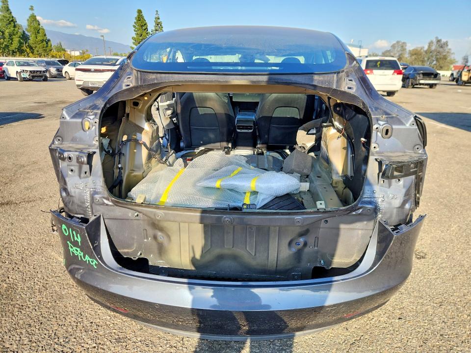 2020 Tesla Model 3 მანქანა იყიდება აუქციონზე, vin: 5YJ3E1EA7LF645689, აუქციონის ნომერი: 76403535