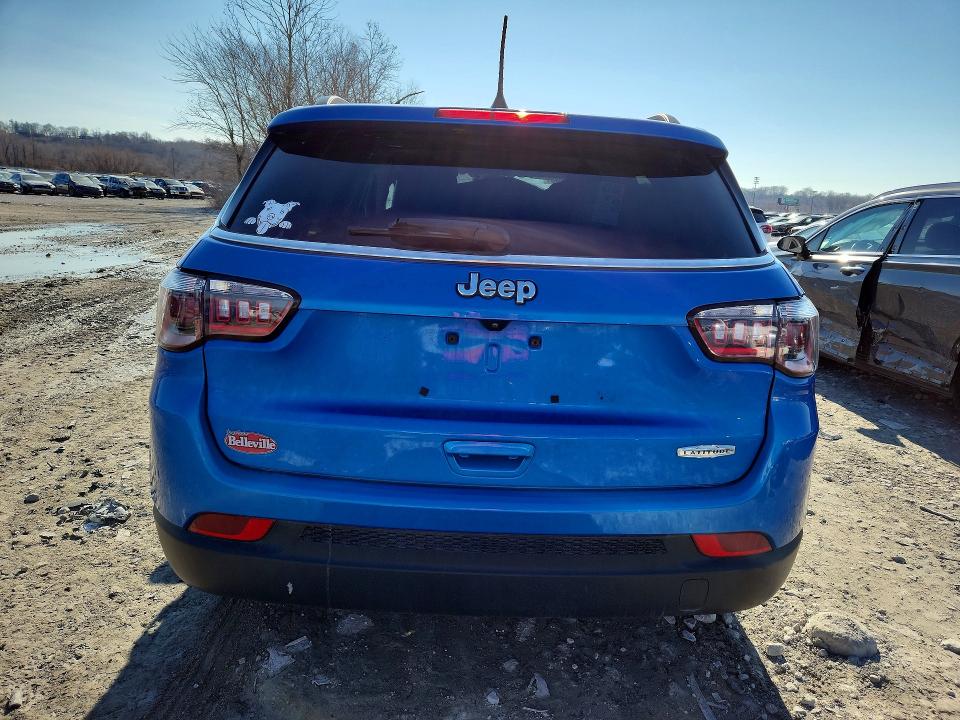 2022 Jeep Compass მანქანა იყიდება აუქციონზე, vin: 3C4NJCBB3NT139813, აუქციონის ნომერი: 77296255