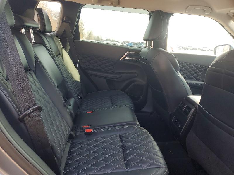 79371895 :رقم المزاد ، JA4J4VA84NZ008514 vin ، 2022 Mitsubishi Outlander مزاد بيع