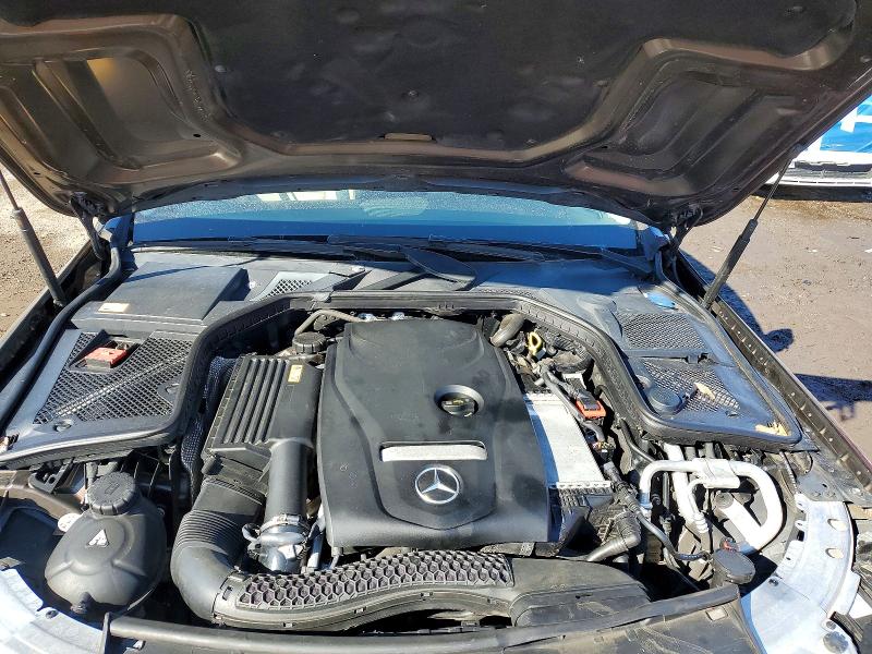 72729255 :رقم المزاد ، 55SWF4KB3FU028608 vin ، 2015 Mercedes-benz C مزاد بيع
