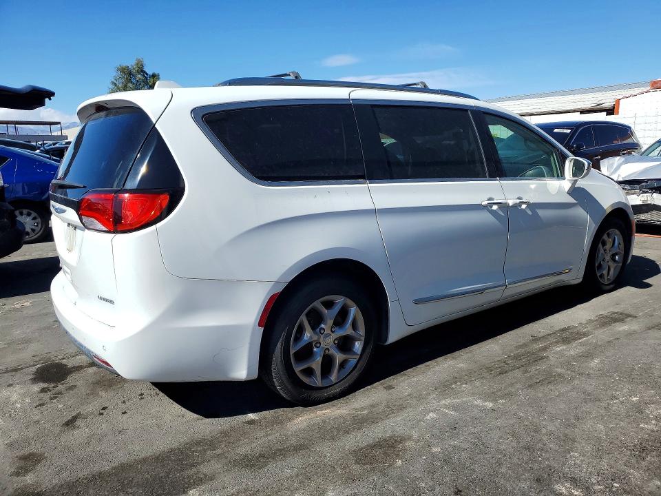 2018 Chrysler Pacifica მანქანა იყიდება აუქციონზე, vin: 2C4RC1GG9JR246012, აუქციონის ნომერი: 77757895
