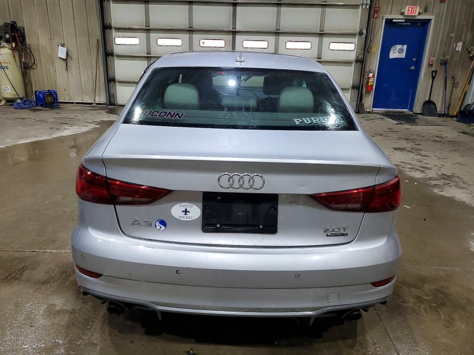 Продаж на аукціоні авто 2018 Audi A3, vin: WAUJ8GFF7J1030753, номер лоту: 79057925