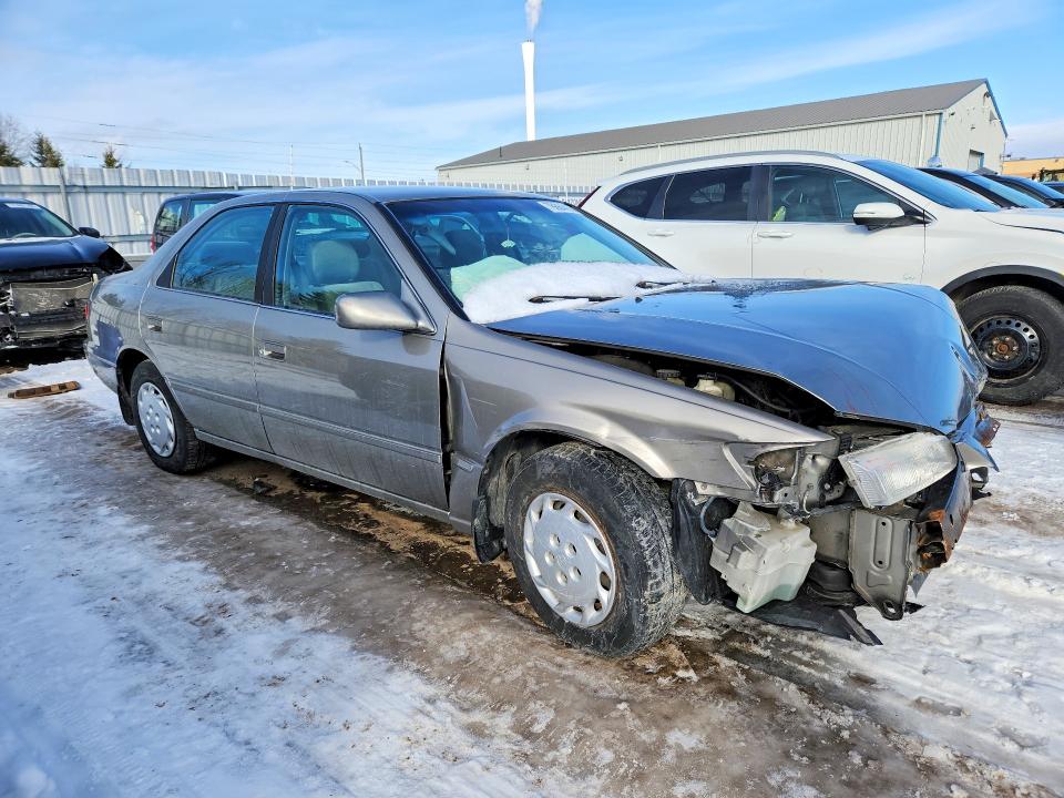 78664435 :رقم المزاد ، JT2BG22K8W0134738 vin ، 1998 Toyota Camry مزاد بيع