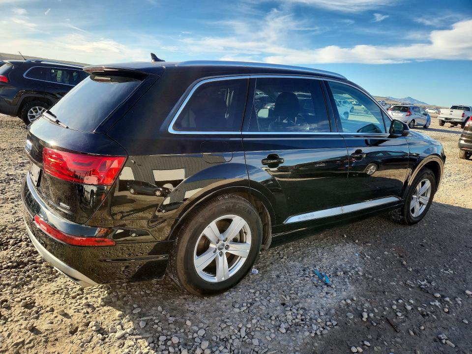 79583255 :رقم المزاد ، WA1LHAF78JD037558 vin ، 2018 Audi Q7 مزاد بيع