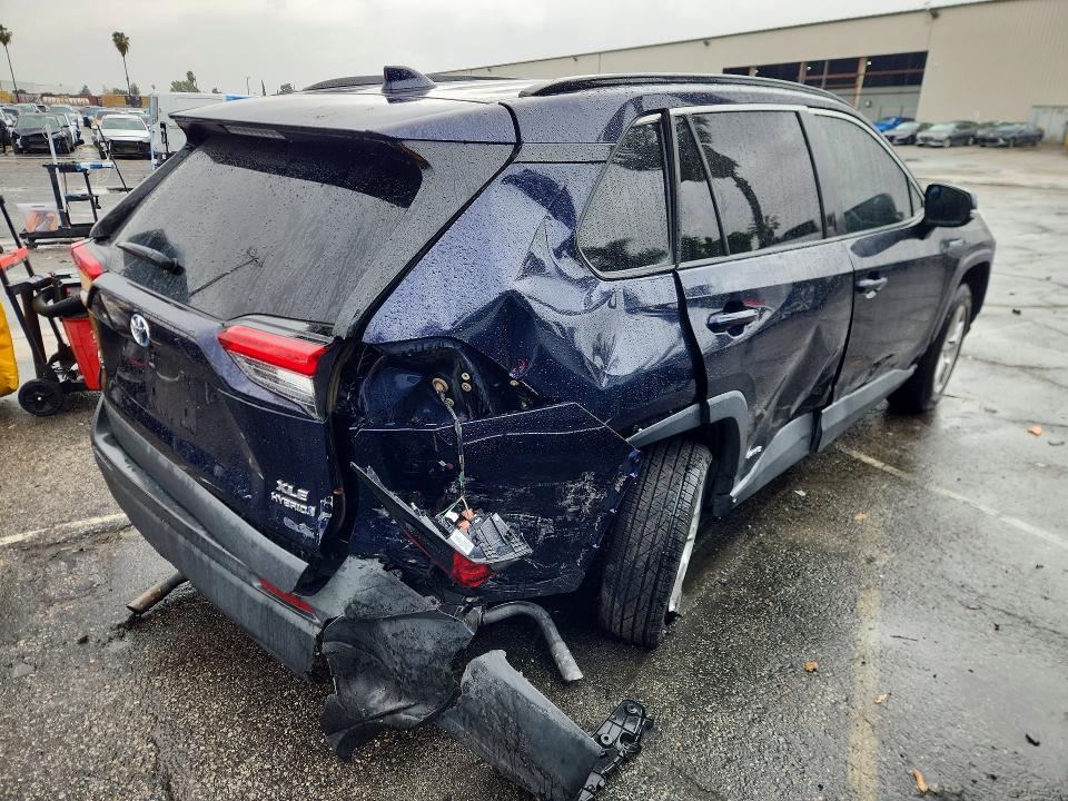 Продажа на аукционе авто 2021 Toyota Rav4 Hybrid, vin: 4T3RWRFV0MU030579, номер лота: 77532125