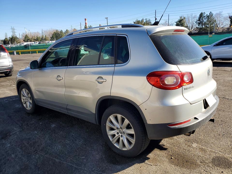 Продажа на аукционе авто 2010 Volkswagen Tiguan, vin: WVGBV7AX6AW508188, номер лота: 79183305