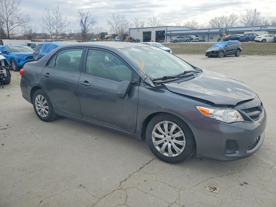 78961735 :رقم المزاد ، 2T1BU4EE0CC826236 vin ، 2012 Toyota Corolla مزاد بيع