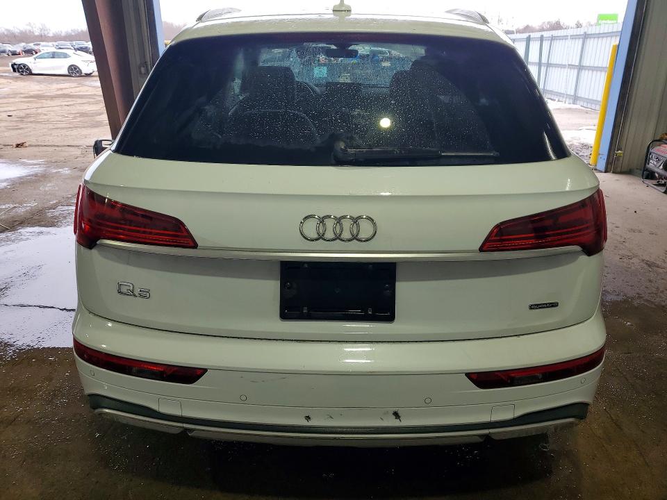 Продаж на аукціоні авто 2022 Audi Q5, vin: WA1ABAFY8N2110205, номер лоту: 76746015
