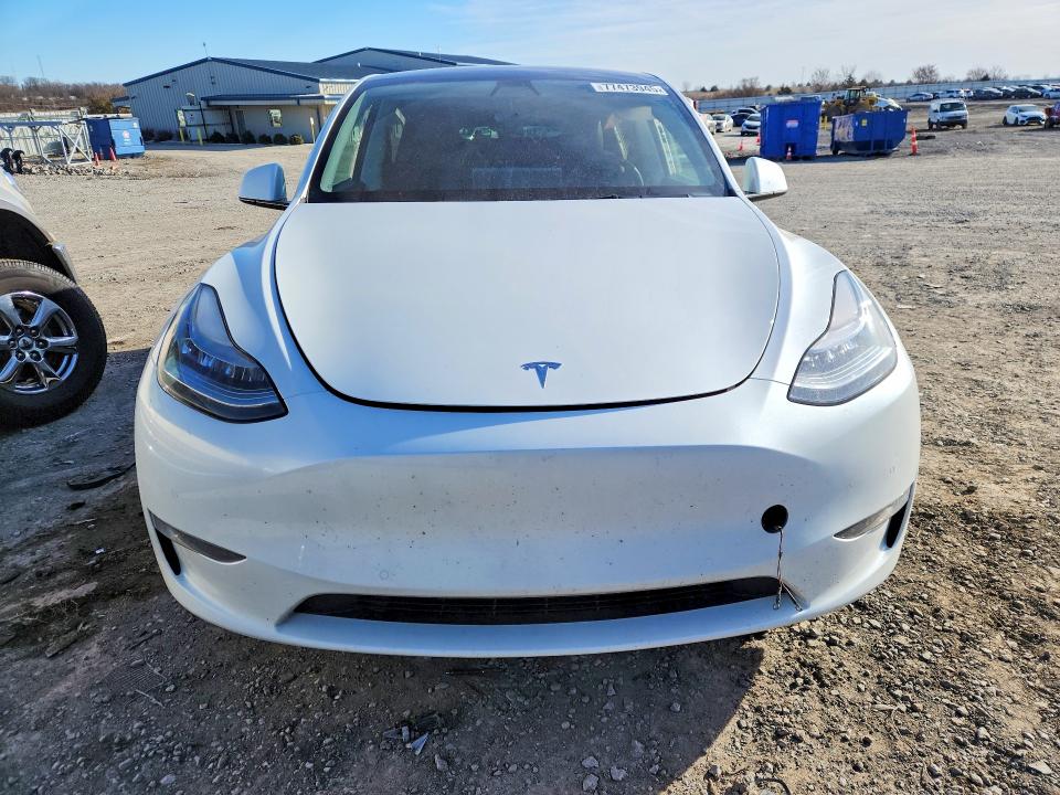 Продажа на аукционе авто 2021 Tesla Model Y, vin: 5YJYGDEE4MF090710, номер лота: 77473945