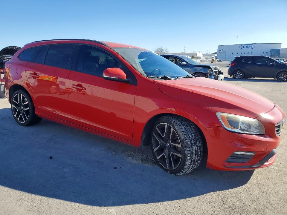 Продаж на аукціоні авто 2018 Volvo V60, vin: YV140MEL4J2390029, номер лоту: 75737805