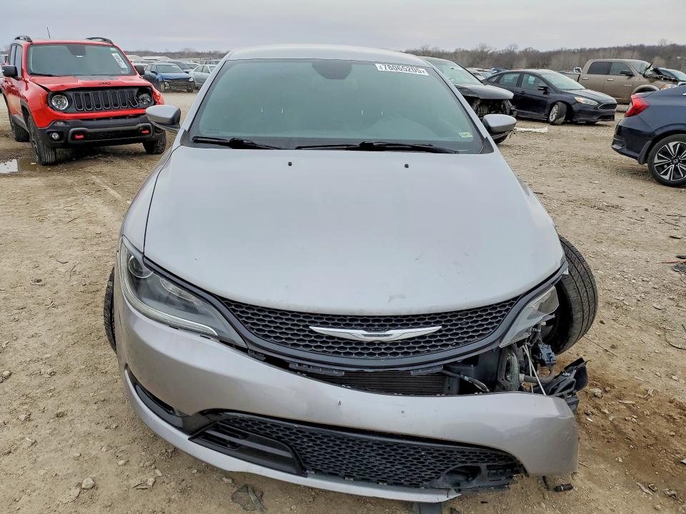 2015 Chrysler 200 მანქანა იყიდება აუქციონზე, vin: 1C3CCCBGXFN673457, აუქციონის ნომერი: 78065205