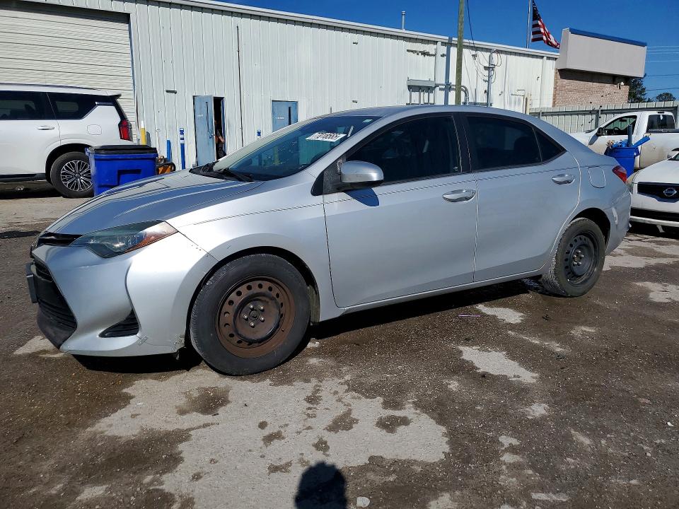 77018565 :رقم المزاد ، 5YFBURHE9HP709156 vin ، 2017 Toyota Corolla مزاد بيع