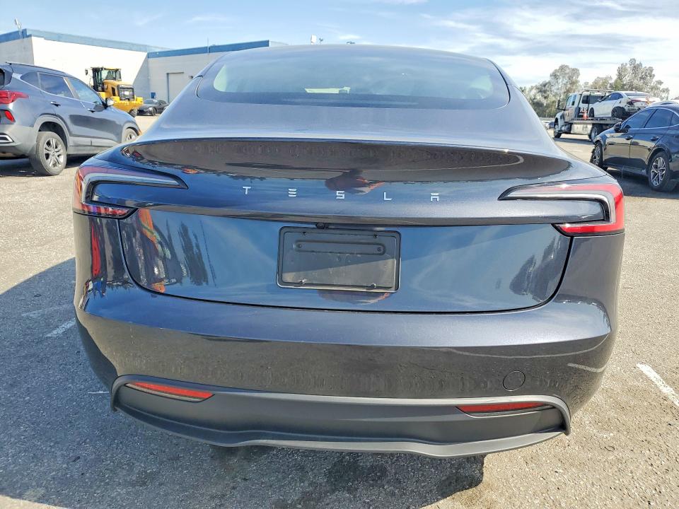 Auction sale of the 2025 Tesla Model 3, vin: 5YJ3E1EAXSF878660, lot number: 78371185