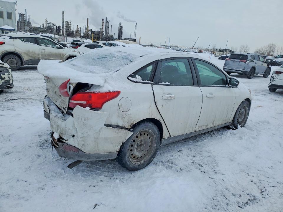 Продажа на аукционе авто 2015 Ford Focus, vin: 1FADP3F24FL235621, номер лота: 79191565