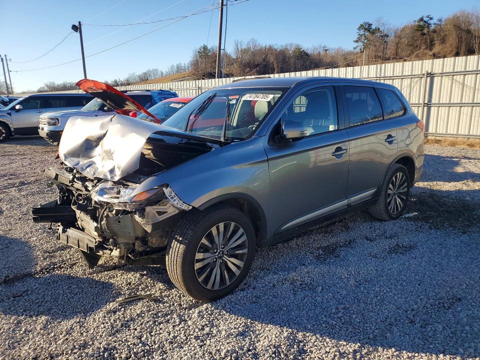 Продаж на аукціоні авто 2019 Mitsubishi Outlander, vin: JA4AD3A3XKZ028965, номер лоту: 74784705