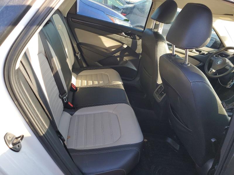 76702985 :رقم المزاد ، 1VWBT7A3XFC002957 vin ، 2015 Volkswagen Passat مزاد بيع