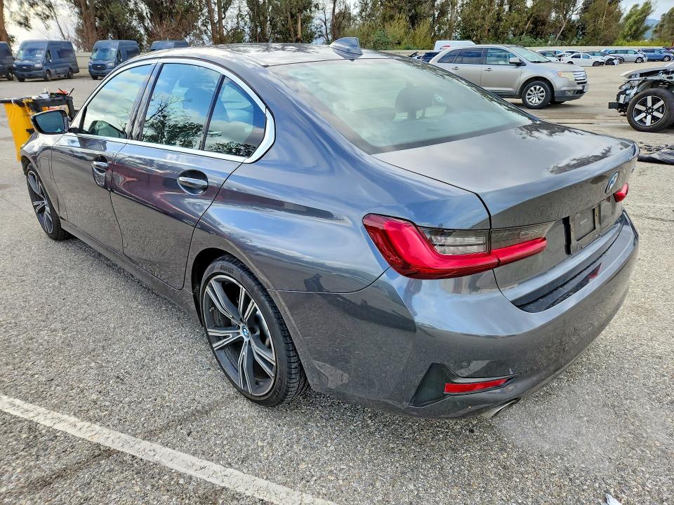 2022 Bmw 330e მანქანა იყიდება აუქციონზე, vin: 3MW5P7J05N8C27252, აუქციონის ნომერი: 77758525