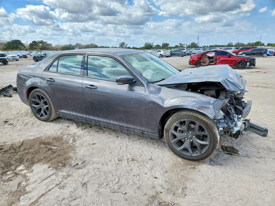 Aukcja sprzedaży 2021 Chrysler 300, vin: 2C3CCABG2MH634386, numer aukcji: 77437935