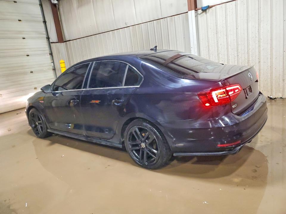 76162785 :رقم المزاد ، 3VW5T7AJ4HM215416 vin ، 2017 Volkswagen Jetta مزاد بيع