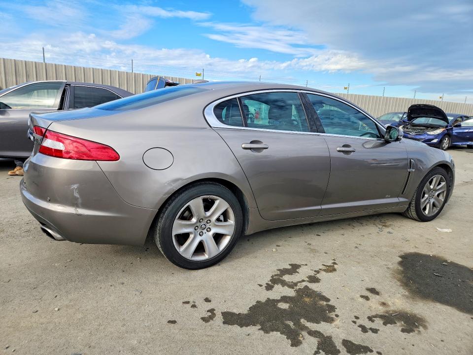 78504215 :رقم المزاد ، SAJWA0FB0BLS02825 vin ، 2011 Jaguar Xf مزاد بيع