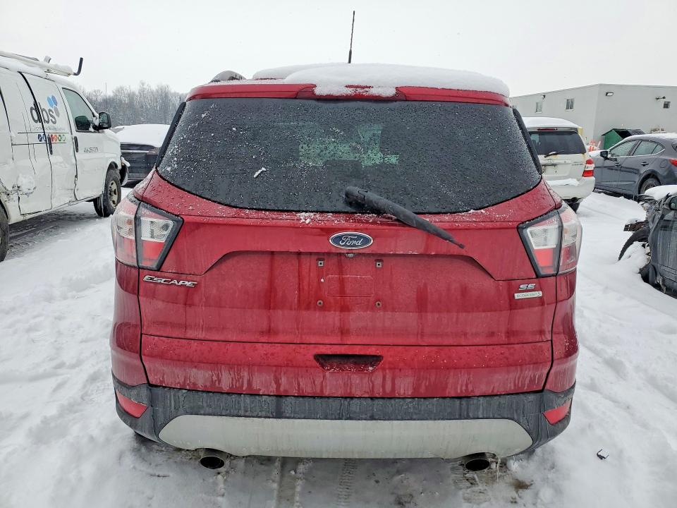 Продажа на аукционе авто 2018 Ford Escape, vin: 1FMCU0GDXJUA44927, номер лота: 76327635