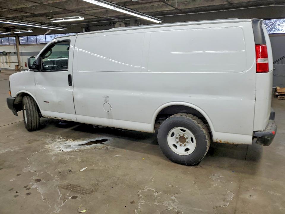 73921135 :رقم المزاد ، 1GCWGAF11H1325189 vin ، 2017 Chevrolet Express G2500 مزاد بيع