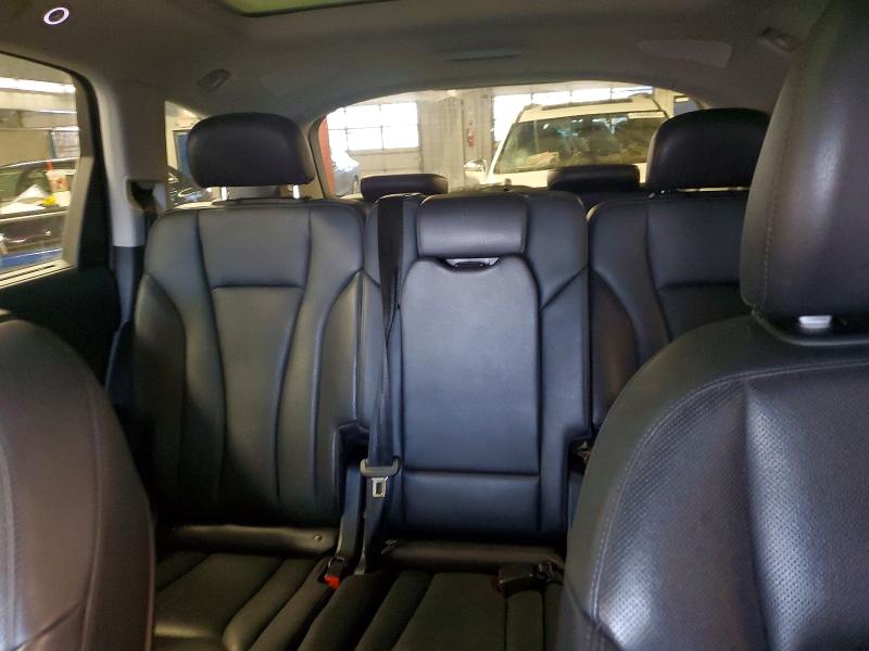 Продажа на аукционе авто 2017 Audi Q7, vin: WA1VAAF74HD001633, номер лота: 75976395