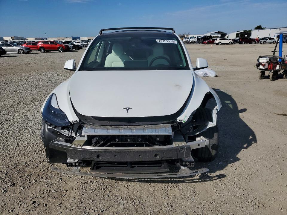 75751115 :رقم المزاد ، 7SAYGAEE6RF063131 vin ، 2024 Tesla Model Y مزاد بيع