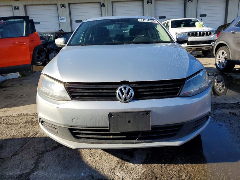 2014 Volkswagen Jetta მანქანა იყიდება აუქციონზე, vin: 3VWD17AJXEM364216, აუქციონის ნომერი: 77018355