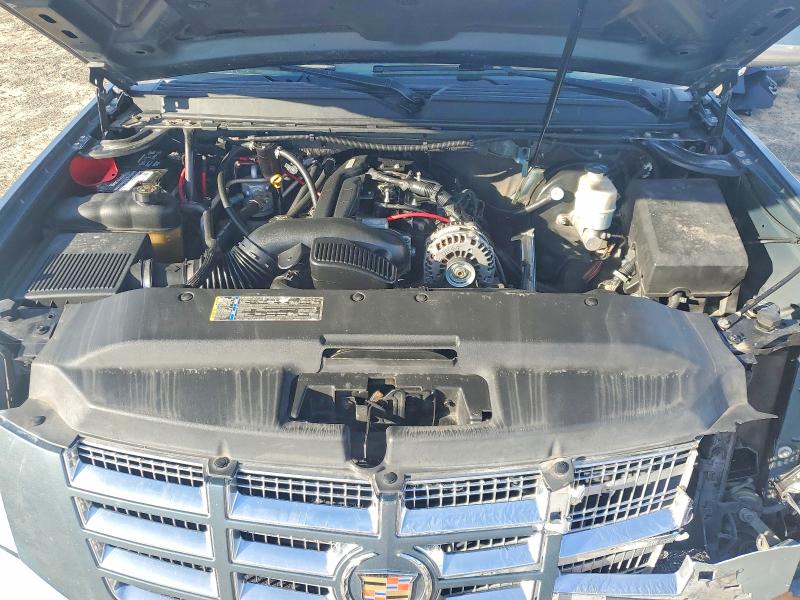 2008 Cadillac Escalade მანქანა იყიდება აუქციონზე, vin: 1GYFK63868R258890, აუქციონის ნომერი: 77870965