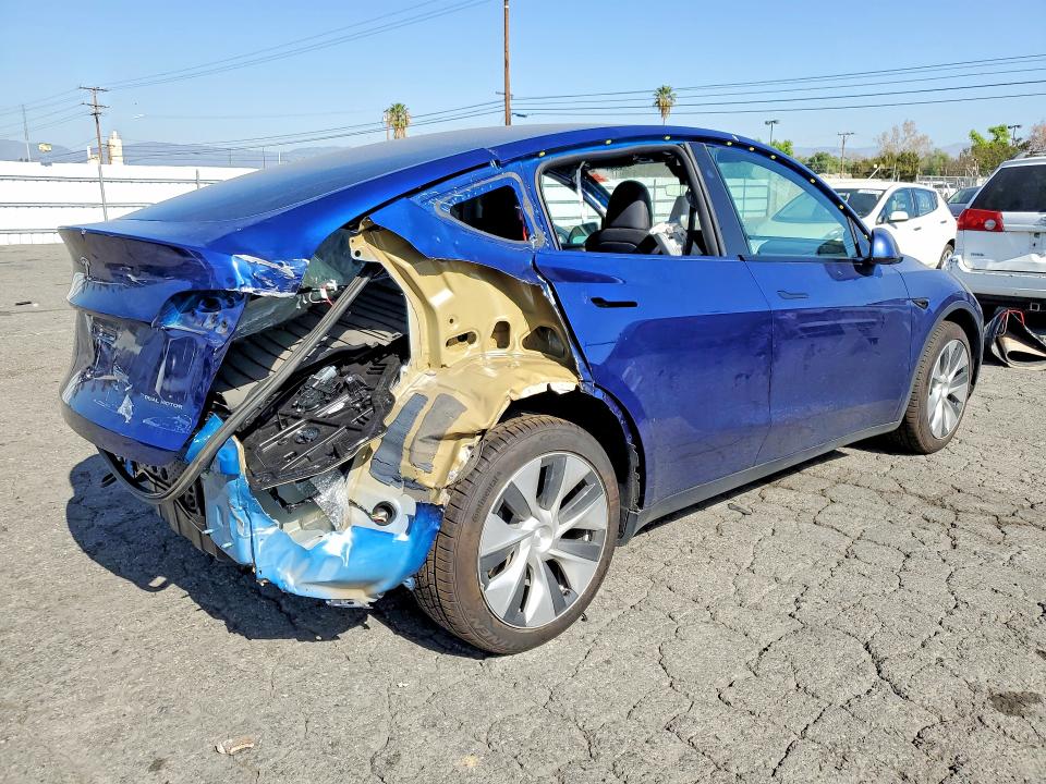 2023 Tesla Model Y მანქანა იყიდება აუქციონზე, vin: 7SAYGDEE2PF825658, აუქციონის ნომერი: 75083865