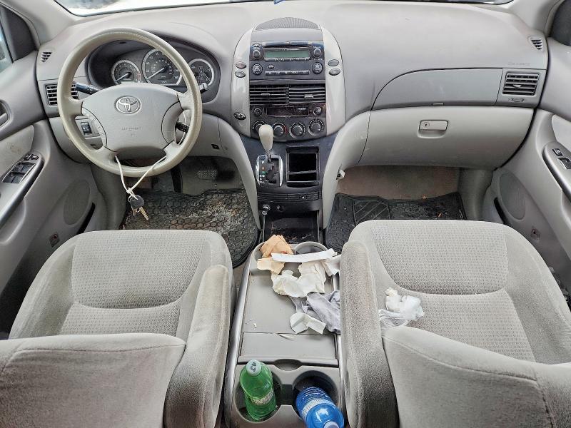 Продажа на аукционе авто 2010 Toyota Sienna, vin: 5TDZK4CC2AS333846, номер лота: 77496505