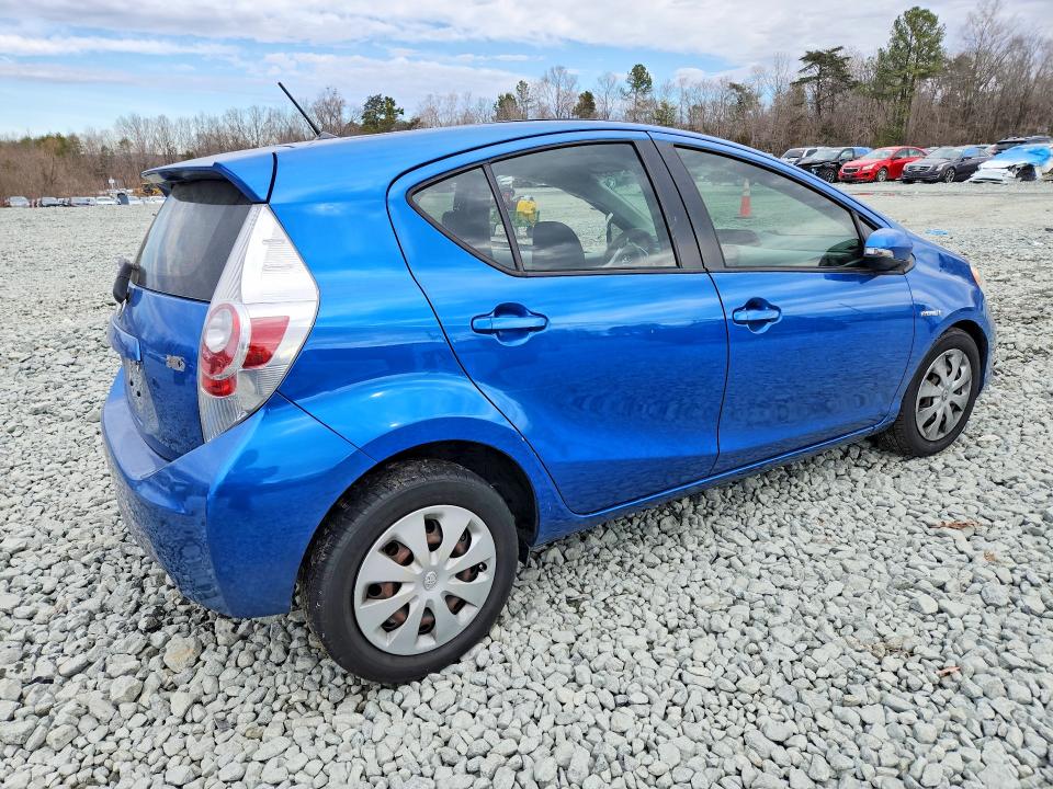 2012 Toyota Prius C მანქანა იყიდება აუქციონზე, vin: JTDKDTB35C1514480, აუქციონის ნომერი: 77174135