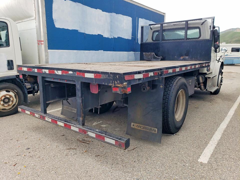 74402165 :رقم المزاد ، 1FVACWDT4GHGY4864 vin ، 2016 Freightliner M2 106 Med مزاد بيع
