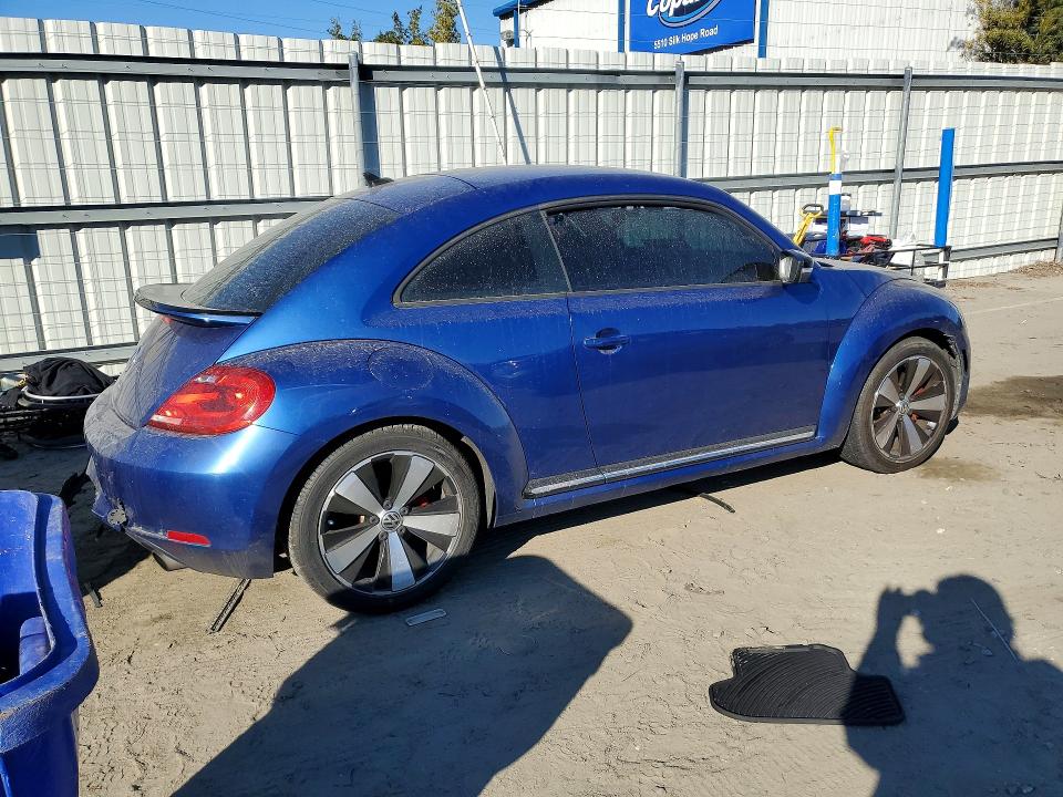 75633365 :رقم المزاد ، 3VWVA7AT8CM606603 vin ، 2012 Volkswagen Beetle مزاد بيع