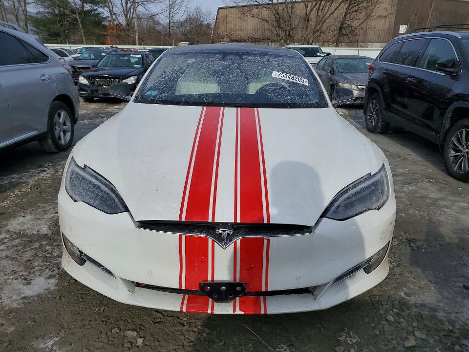 75348205 :رقم المزاد ، 5YJSA1E44KF334799 vin ، 2019 Tesla Model S مزاد بيع
