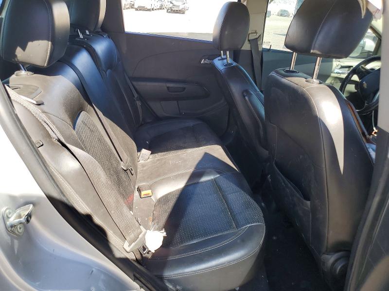 79055715 :رقم المزاد ، 1G1JE6SB8F4188834 vin ، 2015 Chevrolet Sonic مزاد بيع