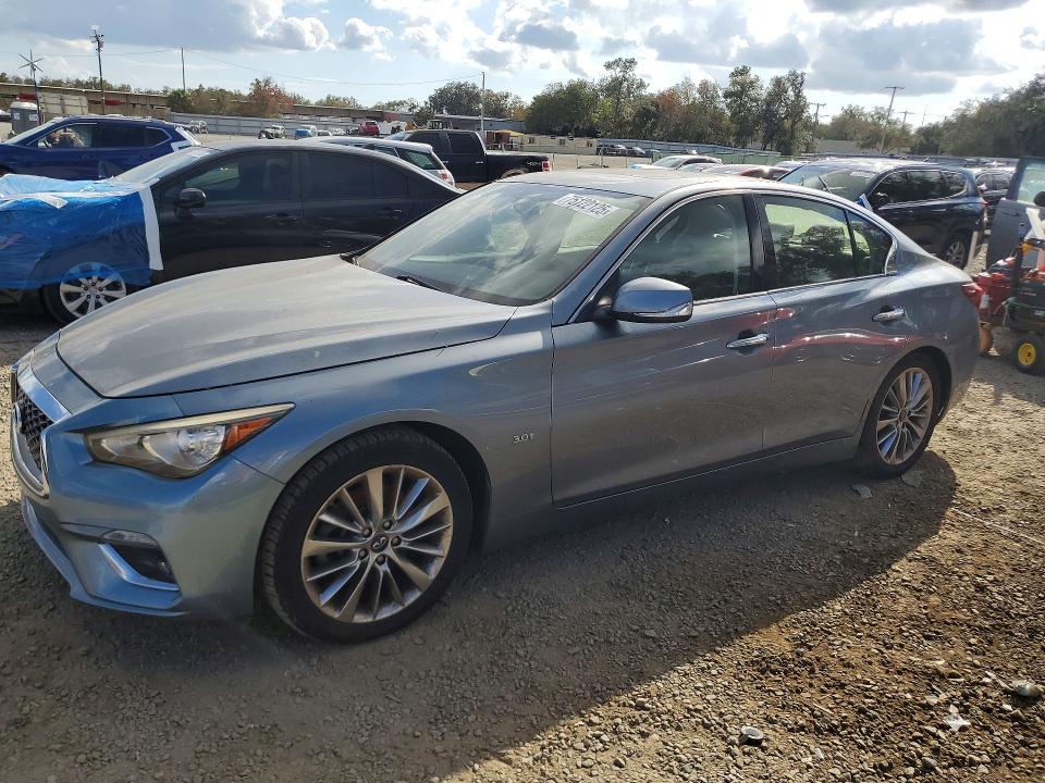 75122125 :رقم المزاد ، JN1EV7AP2JM357379 vin ، 2018 Infiniti Q50 مزاد بيع