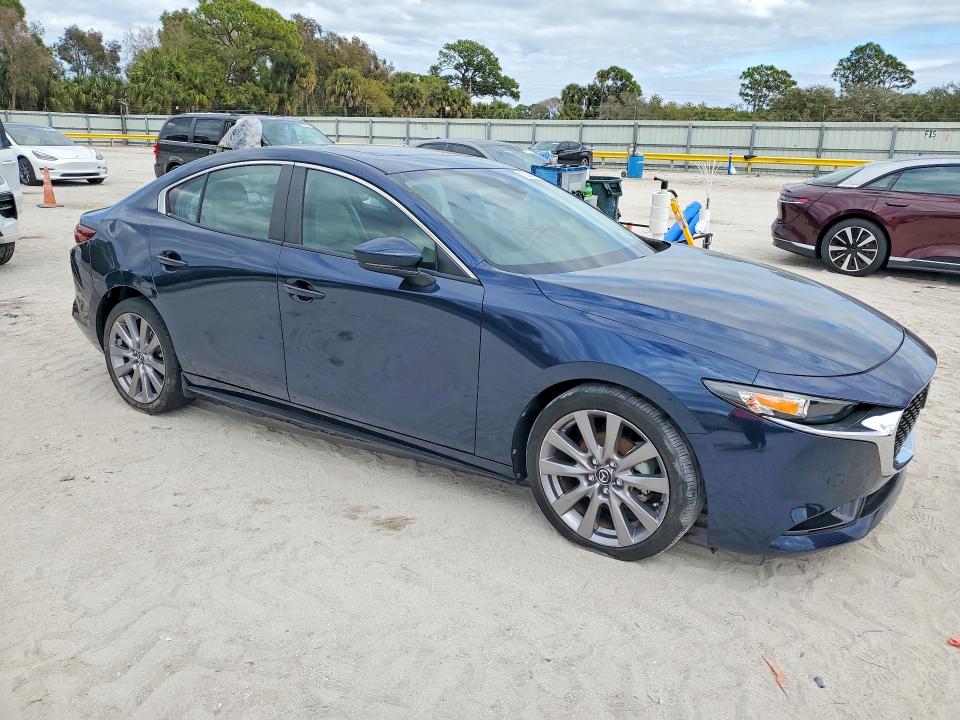 76349495 :رقم المزاد ، 3MZBPACL2MM252803 vin ، 2021 Mazda 3 Preferre مزاد بيع