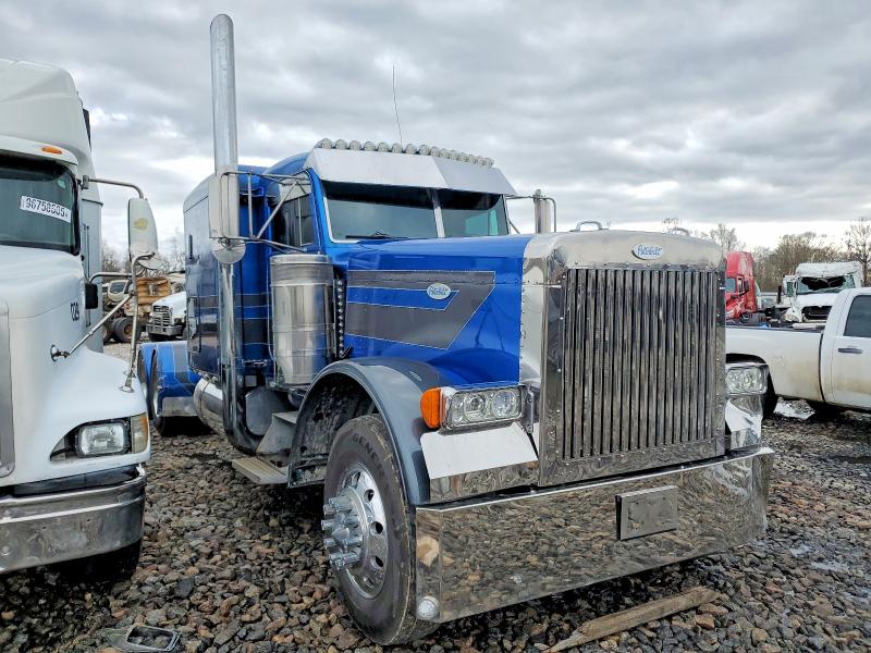 Продажа на аукционе авто 2001 Peterbilt Tractor 379, vin: 1XP5DB9X01D553536, номер лота: 78274905
