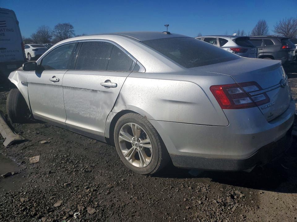 76592935 :رقم المزاد ، 1FAHP2E89DG198363 vin ، 2013 Ford Taurus مزاد بيع