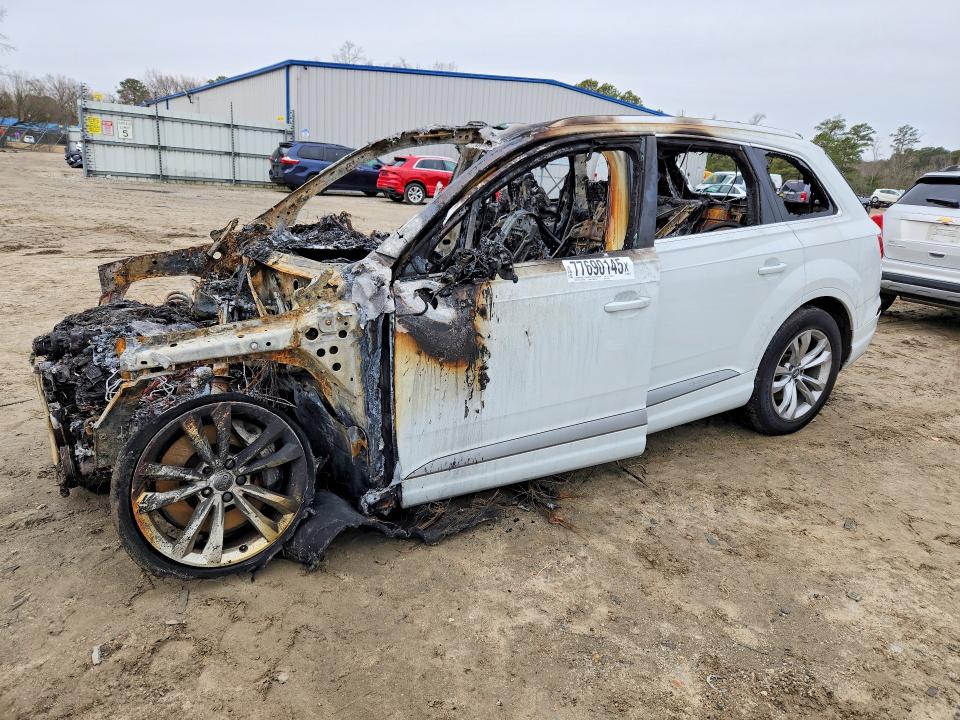 77690145 :رقم المزاد ، WA1LAAF73HD014025 vin ، 2017 Audi Q7 مزاد بيع